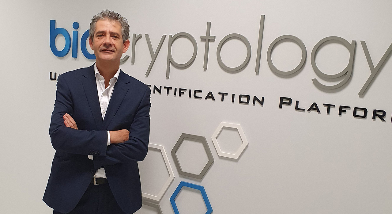 Javier González, director de Biocryptology