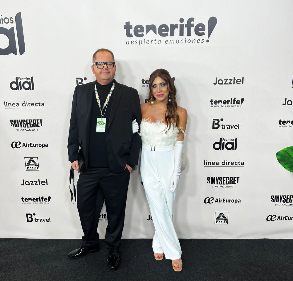 Israel Arroyo y Daniela Requena en los XXVII Premios Dial