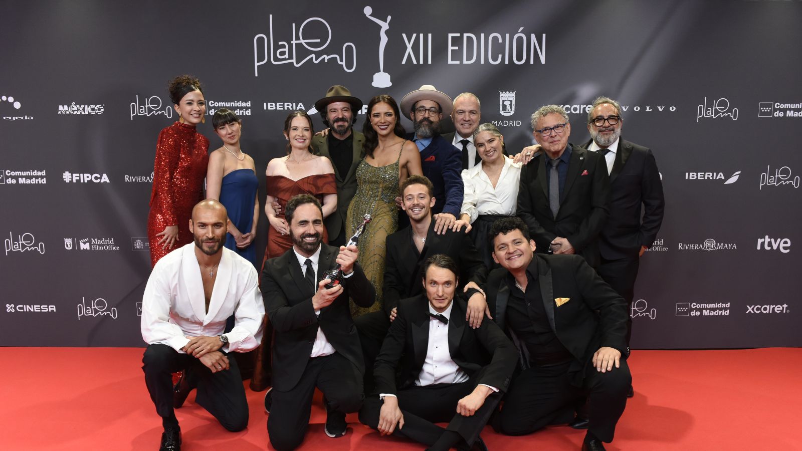 Equipo Cien años de Soledad - XII Premios Platino